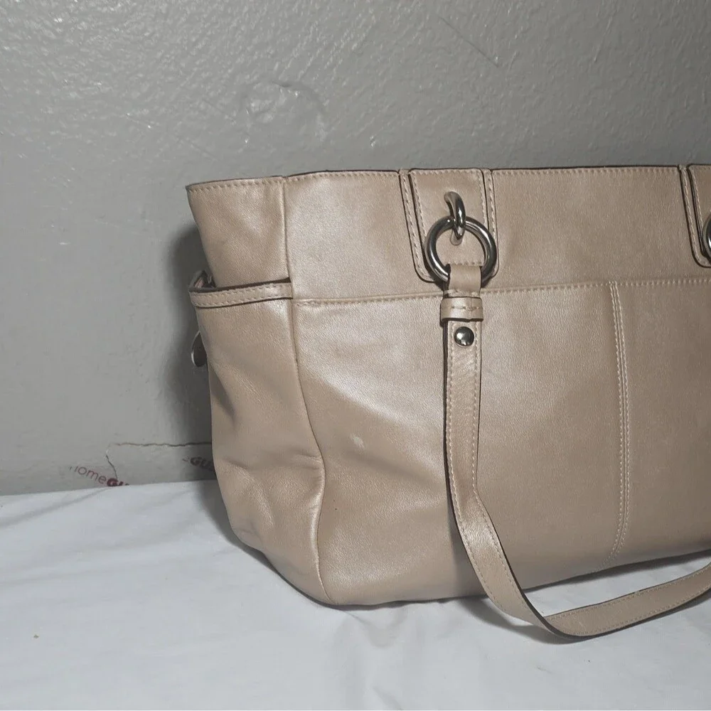 Coach Madison Beige Taupe Leather Tote Bag Zip Top Pink Lining Silver Charm [083